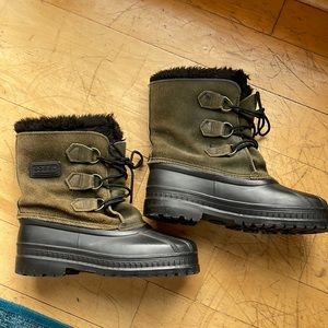 Sorel size 4 kid winter boots